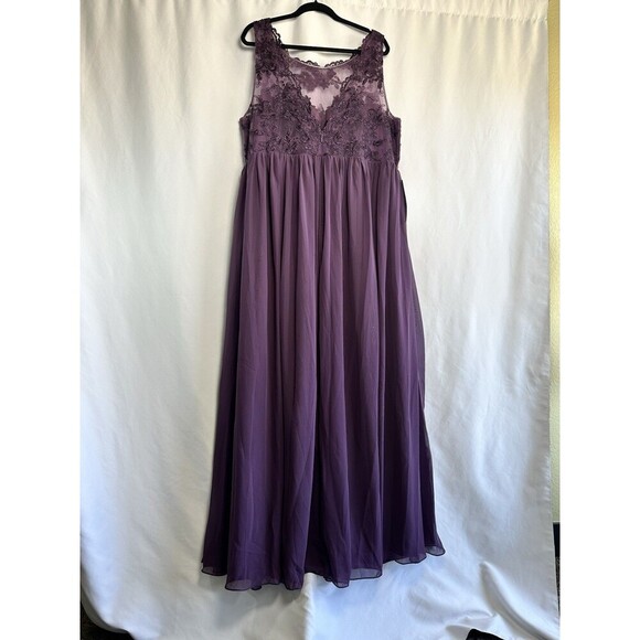 NWT Azazie Woman’s Plus Size A24 Mother of the Bride/Groom 24W - Picture 10 of 16